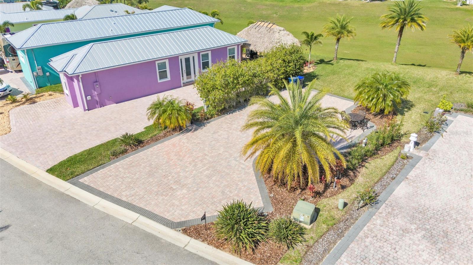 BAY LAKE RESIDENCE - Land