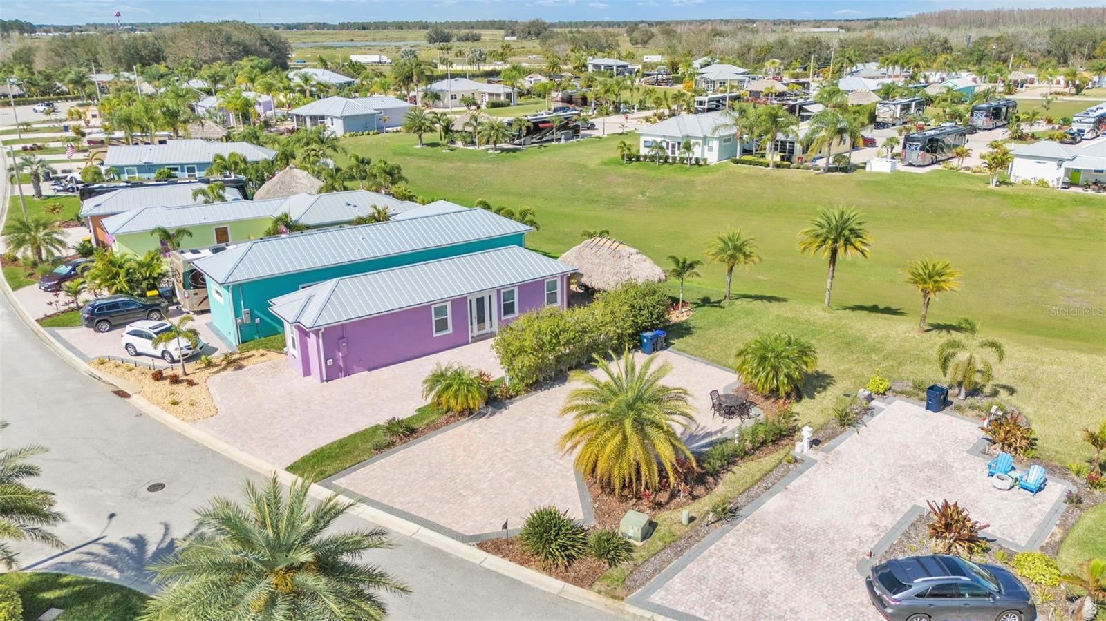 BAY LAKE RESIDENCE - Land