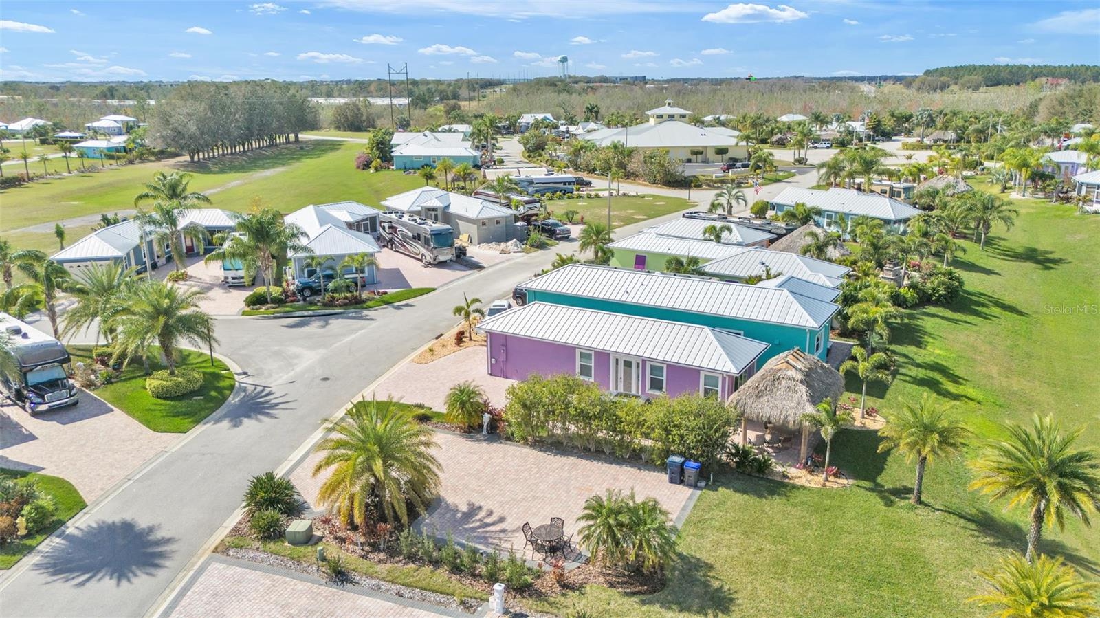 BAY LAKE RESIDENCE - Land