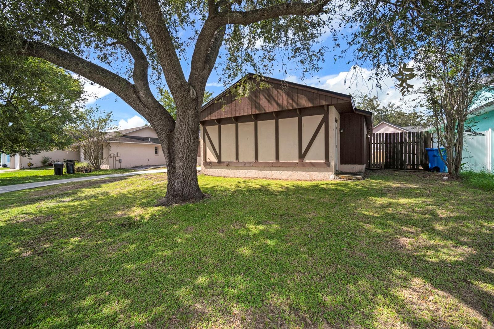 810 BLACK KNIGHT DRIVE