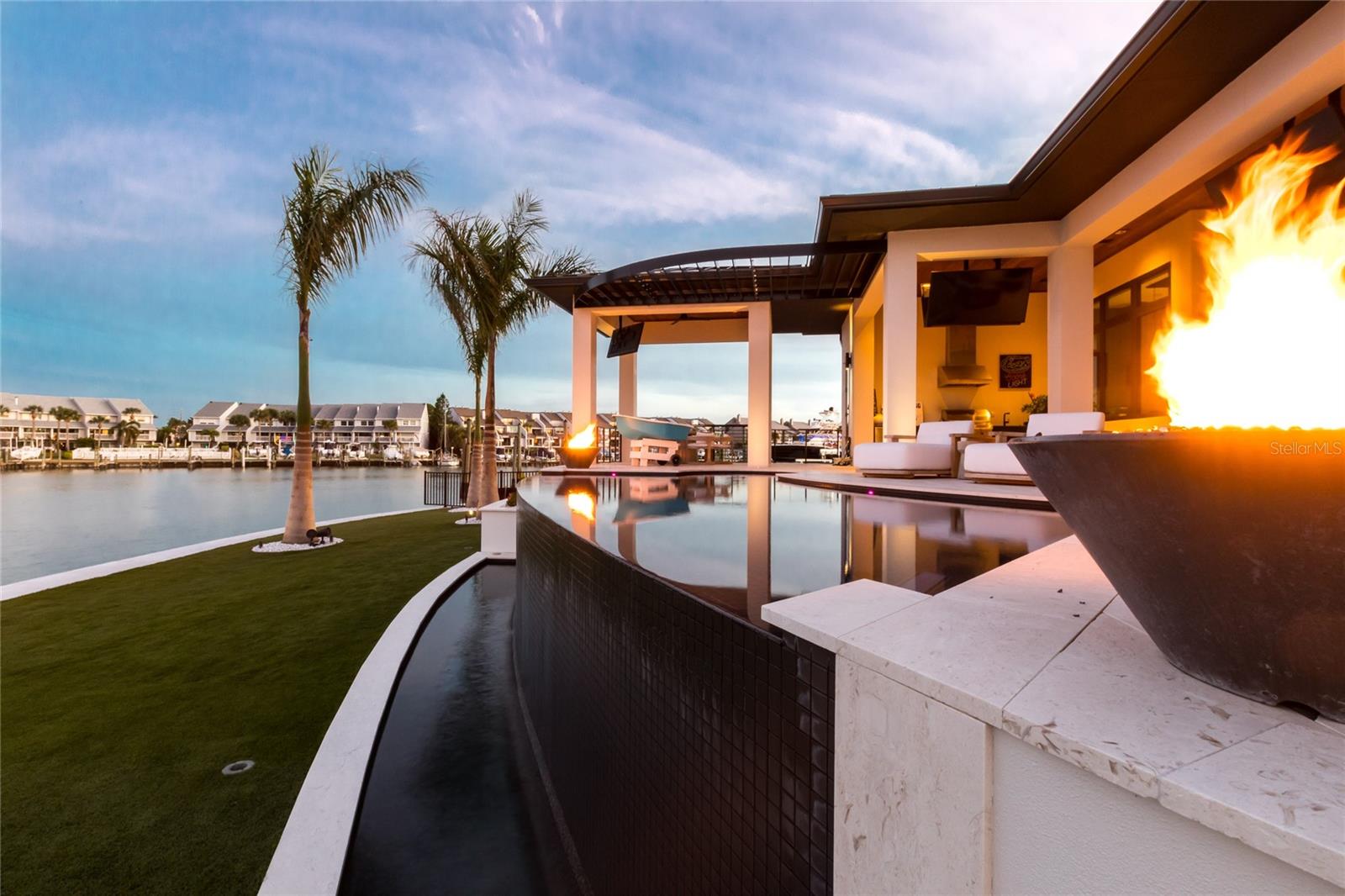 TIERRA VERDE UNIT 1 4TH REP - Residential