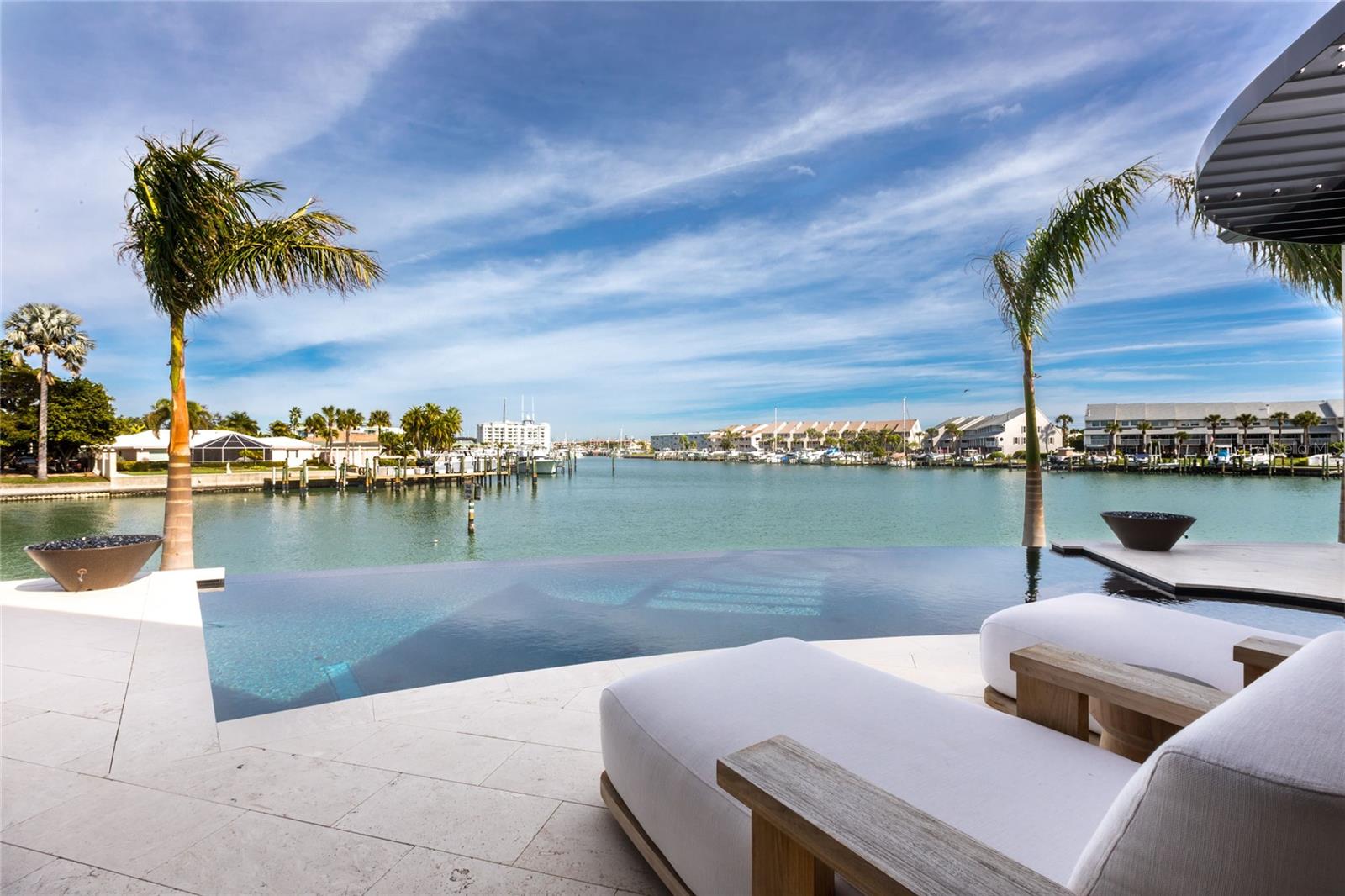 TIERRA VERDE UNIT 1 4TH REP - Residential