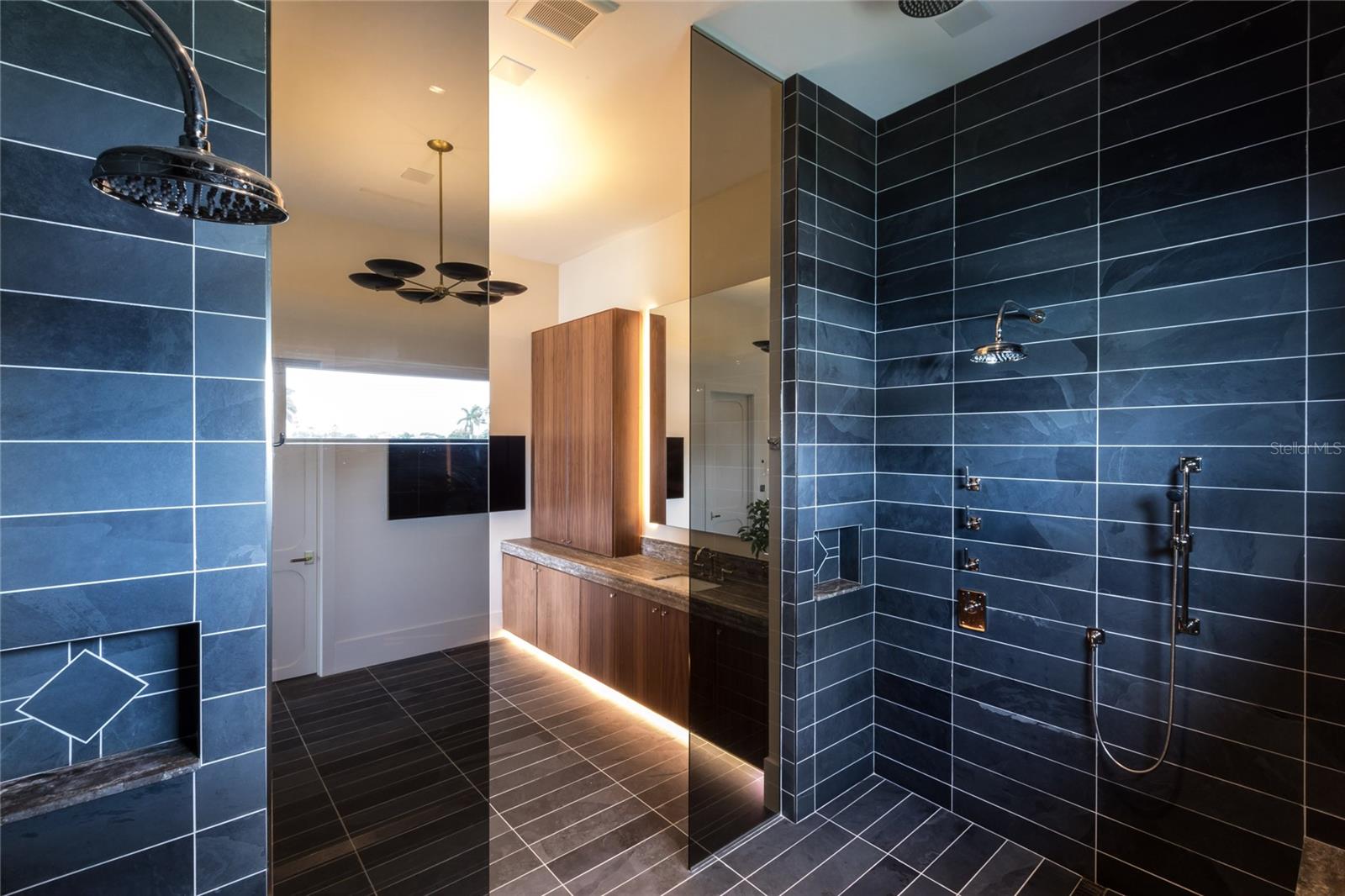 TIERRA VERDE UNIT 1 4TH REP - Residential