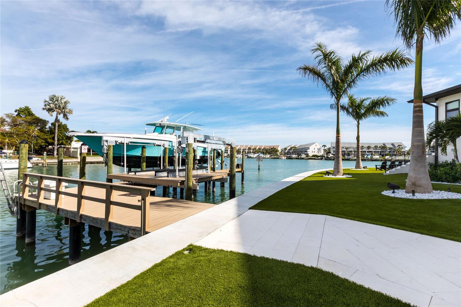 TIERRA VERDE UNIT 1 4TH REP - Residential