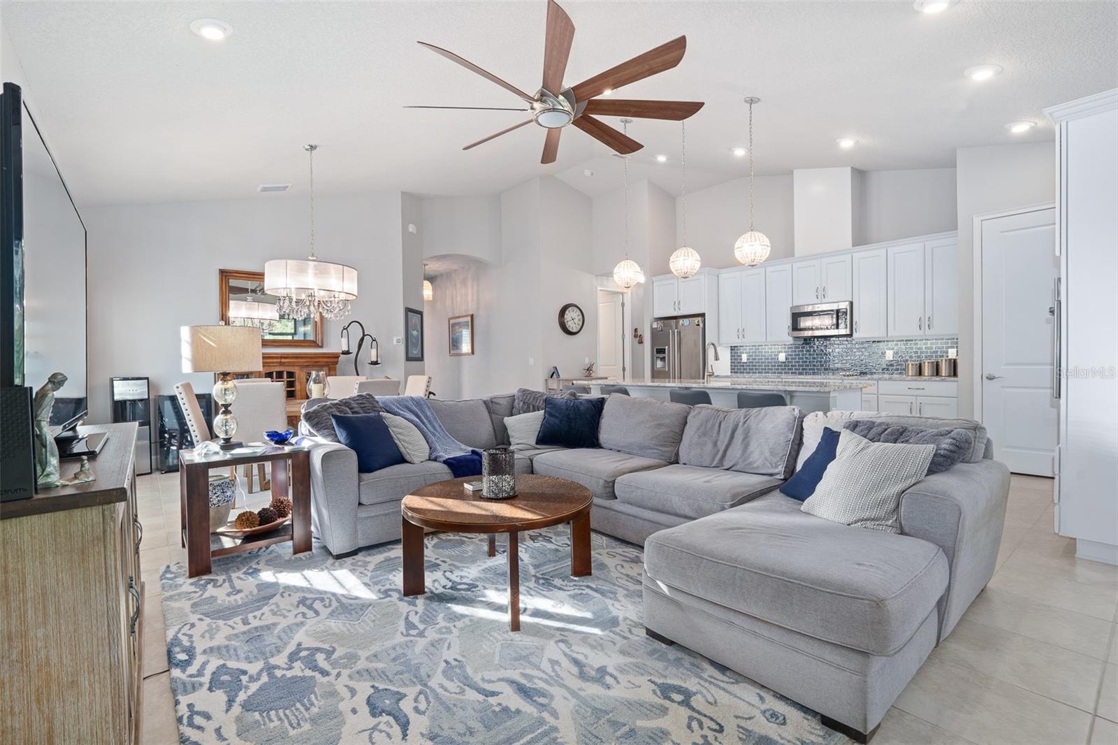 PLANTATION BAY SEC 2A-F UN 7 - Residential