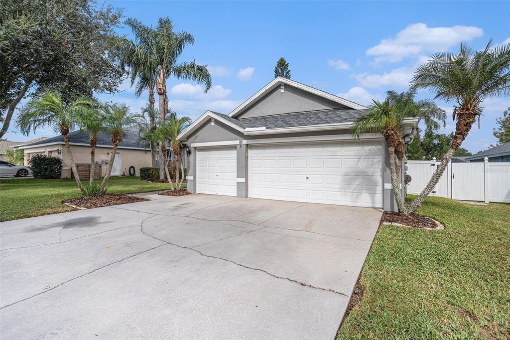 Photo of 2846 Duncan Tree Circle, Valrico, FL 33594 (MLS # TB8453693)