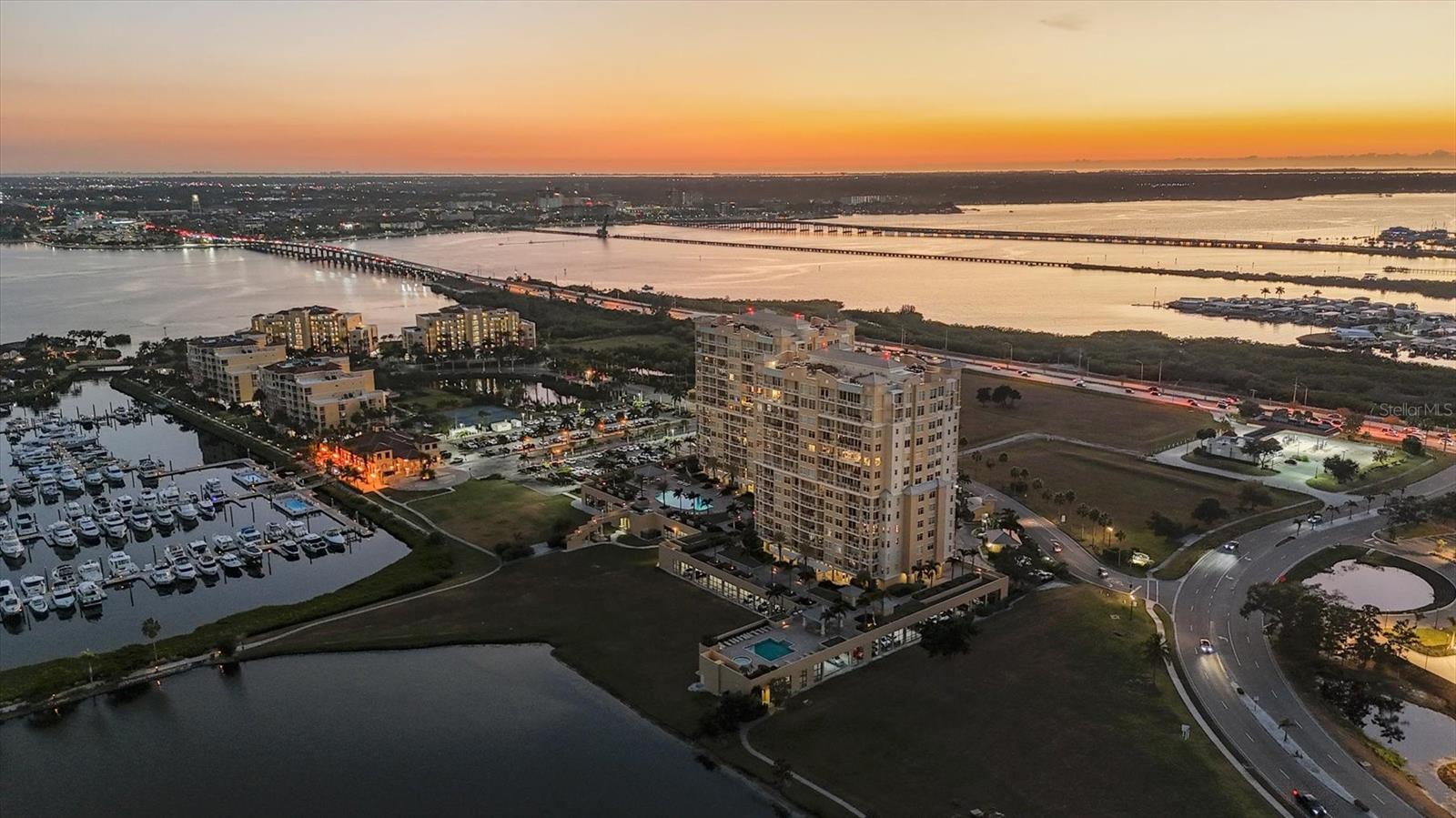 140 RIVIERA DUNES WAY 402