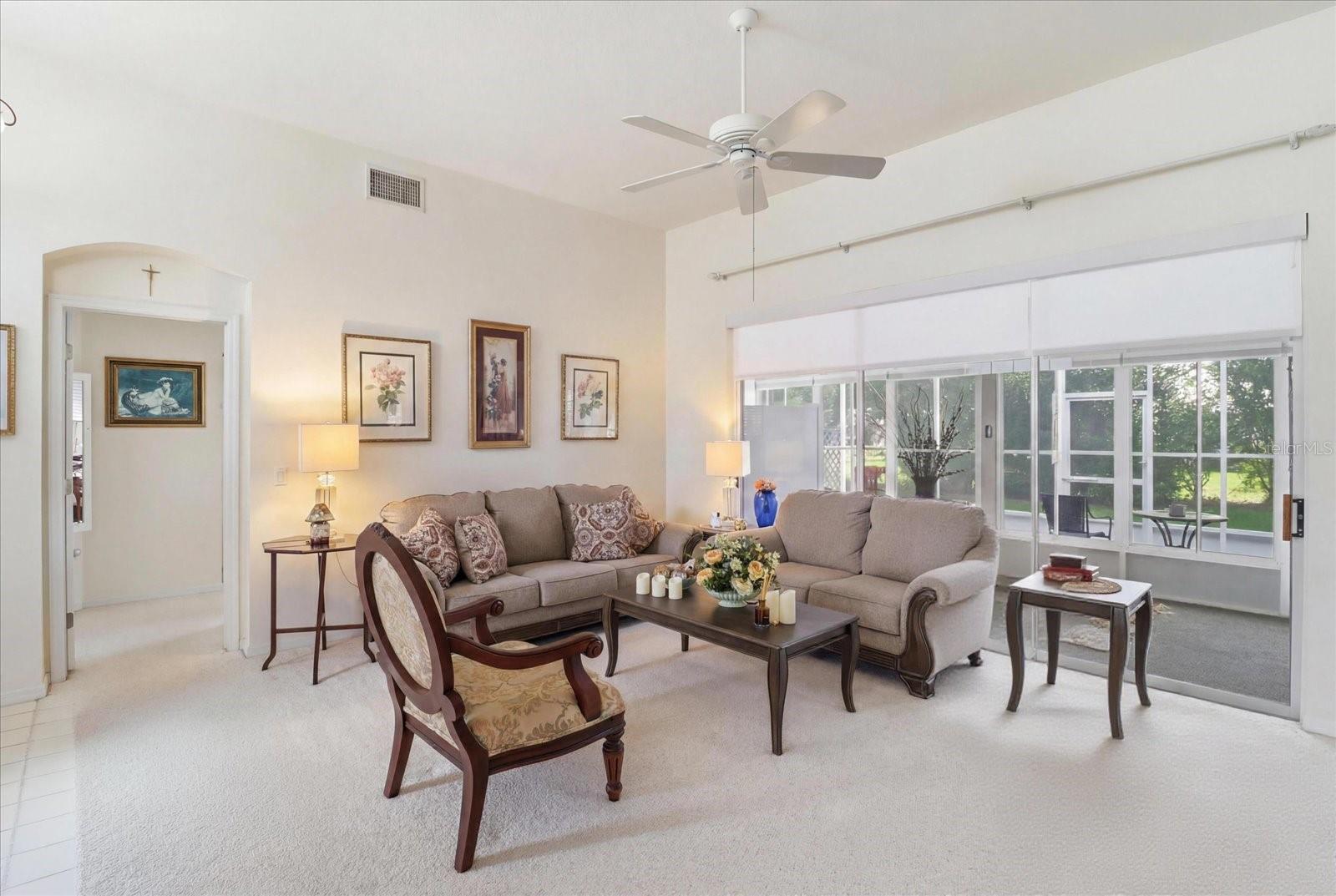 168 W ROMANY LOOP