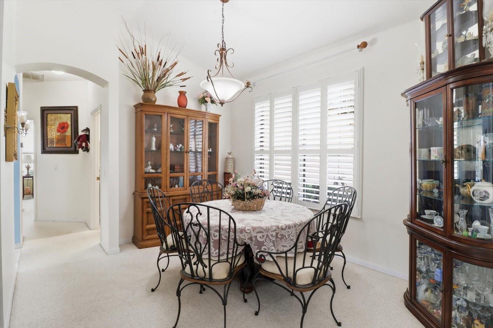 168 W ROMANY LOOP