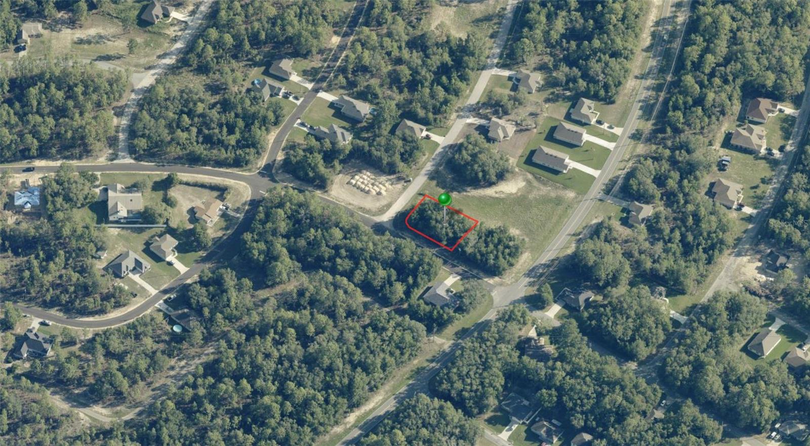 Fantastic opportunity in Citrus Springs! This .27-acre CORNER lot offers the convenience of city water access, making it an ideal spot to build your dream single-family home. Located in a rapidly developing area, the property provides added accessibility with its corner location and is just minutes from schools, shopping, medical services, and outdoor recreation. A prime lot with great potential in one of Citrus County’s most promising communities!