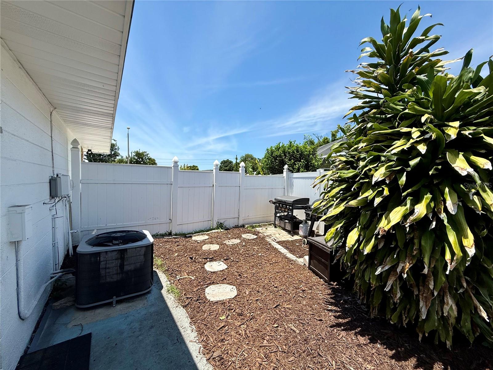 CASA DEL SOL FIFTH UNIT - Residential