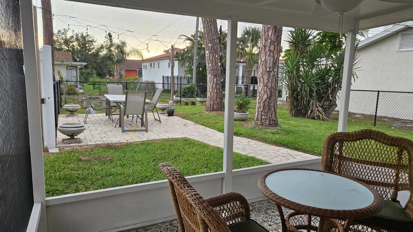 GOLDEN BEACH - Residential Income