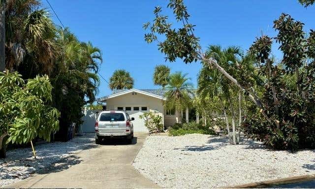 Photo of 2032 20th Avenue Parkway, Indian Rocks Beach, FL 33785 (MLS # TB8539076)