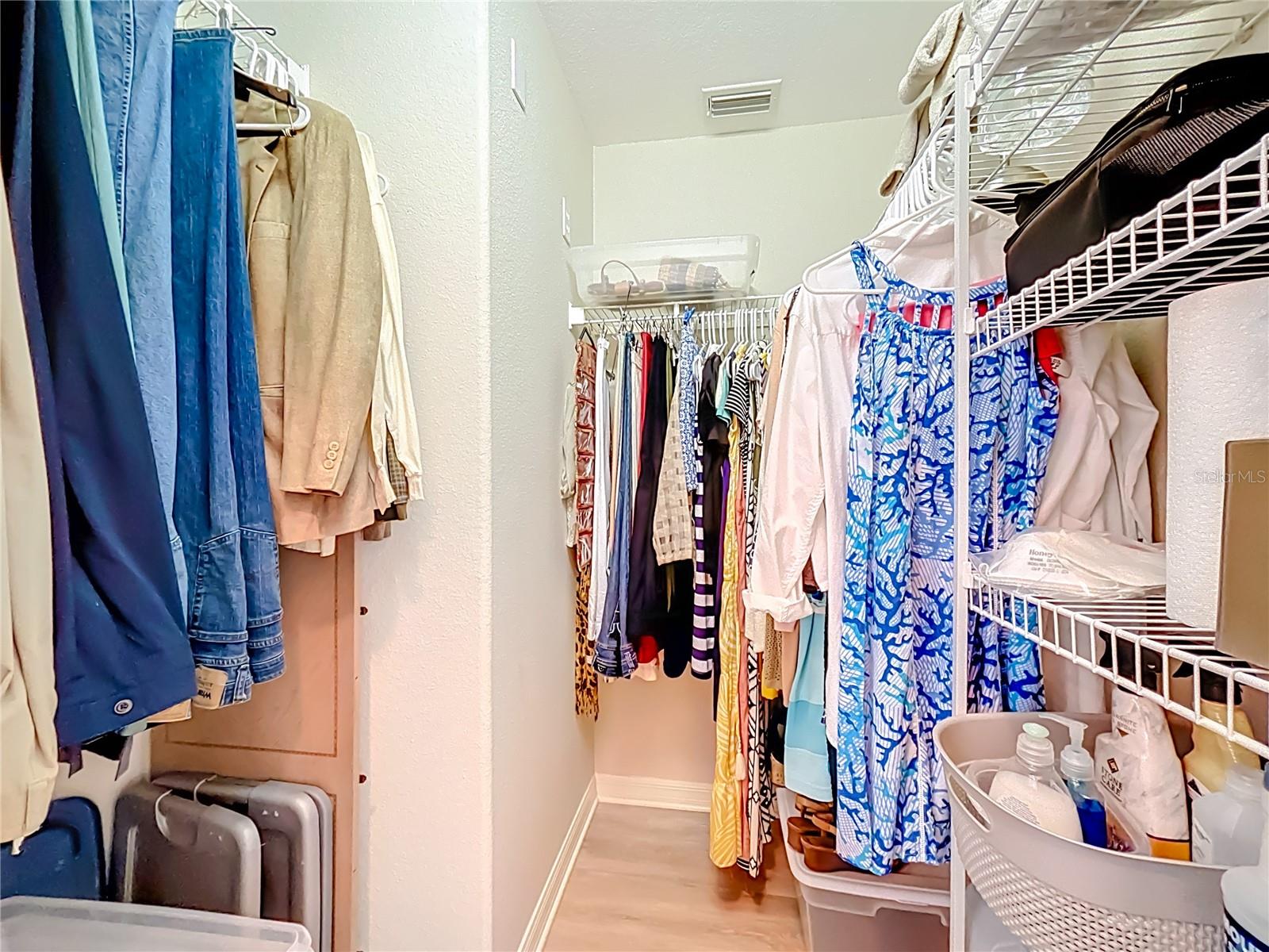 ISLAND PARK - Residential