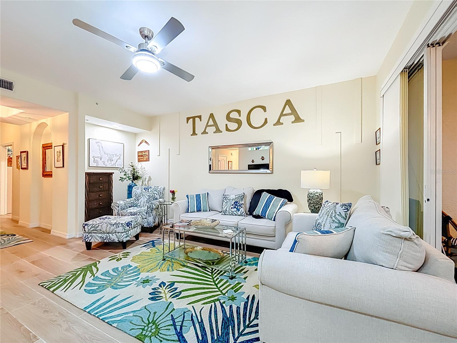 ISLAND PARK - Residential