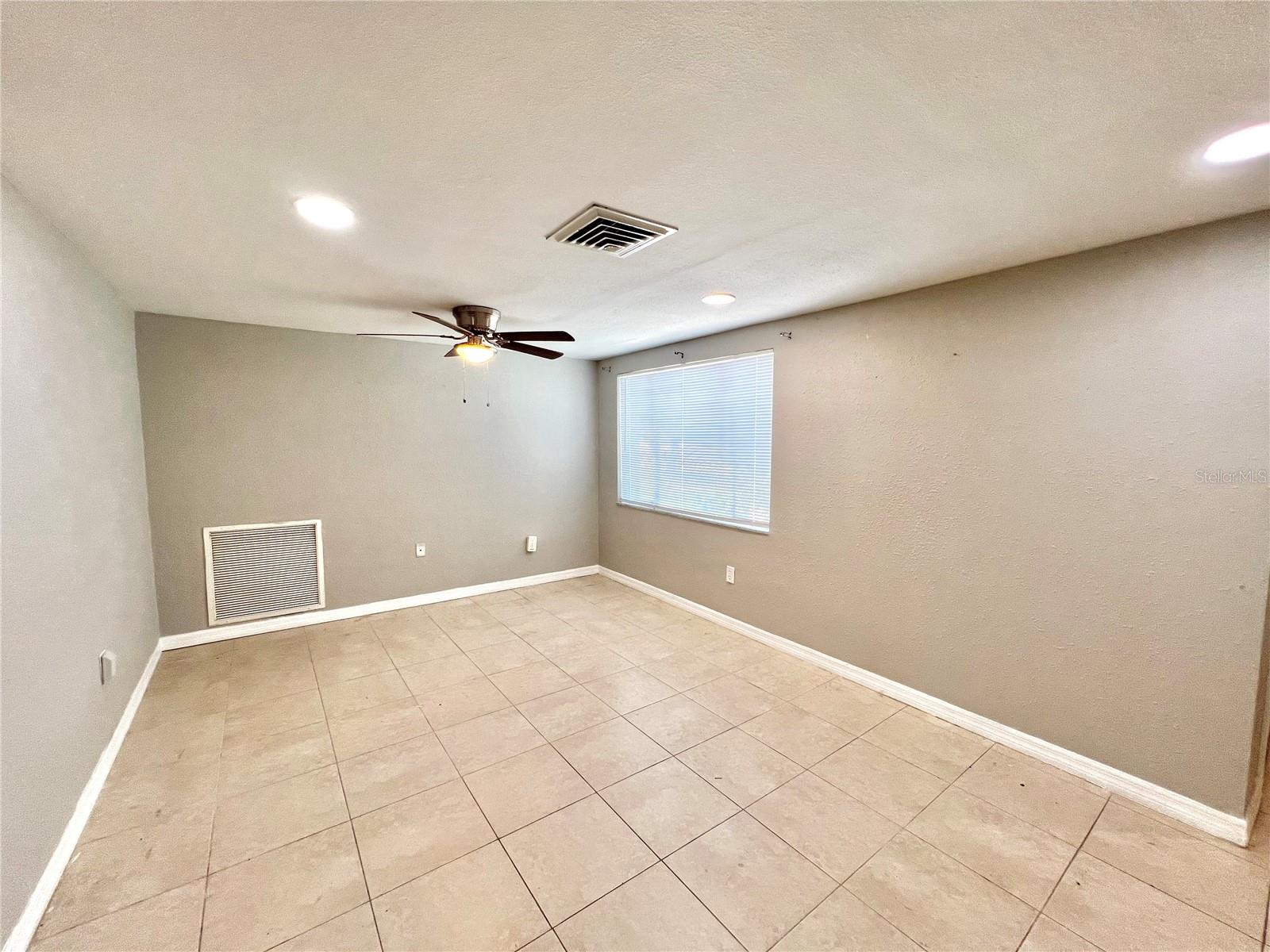 BEACON WOODS VILLAGE 03B - Residential Lease