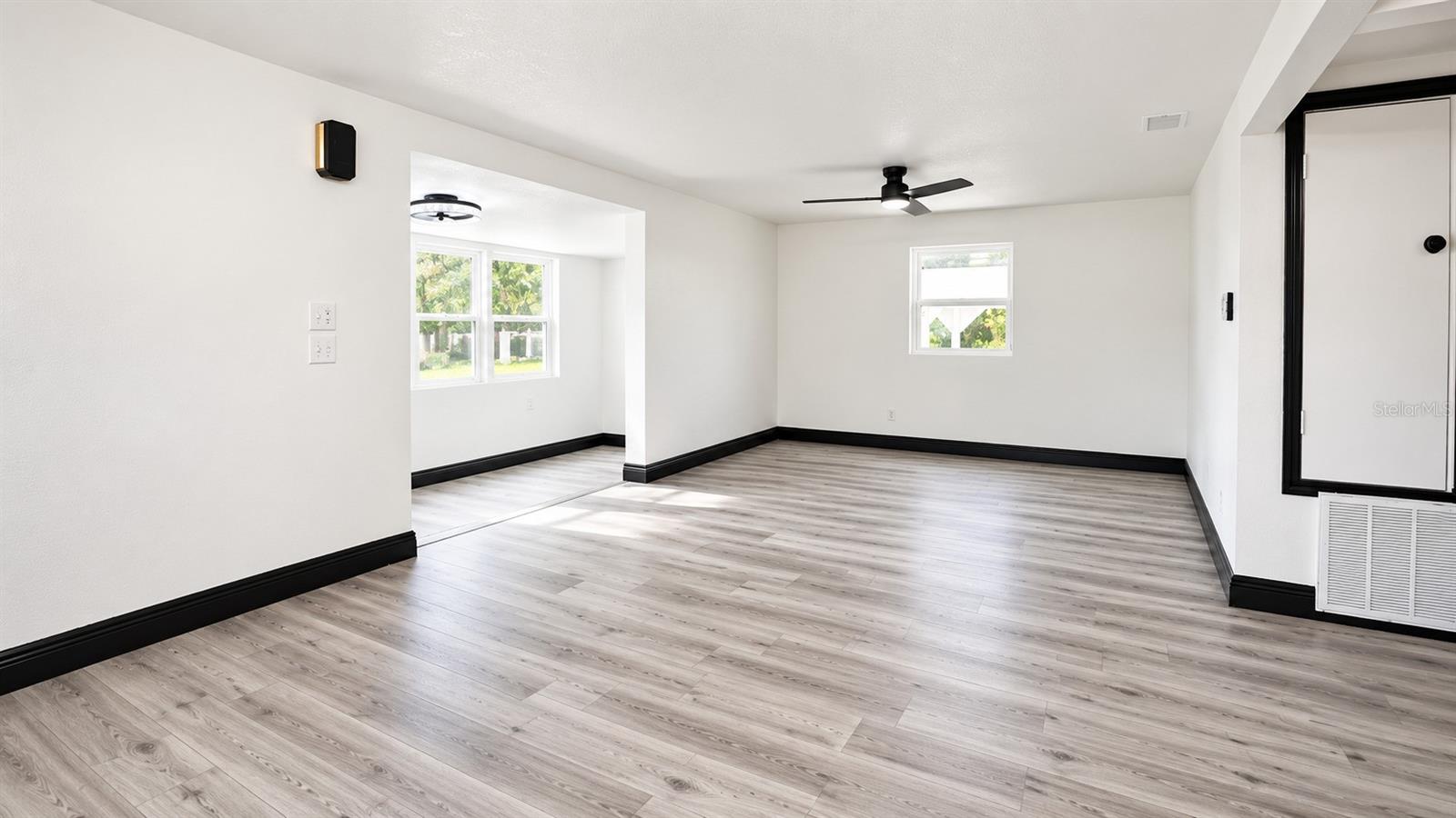 334 W BERESFORD ROAD