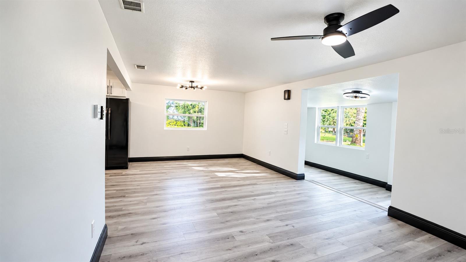 334 W BERESFORD ROAD