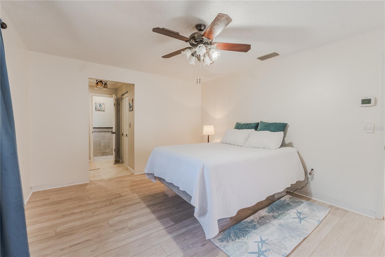 HARBOR WOODS - Residential