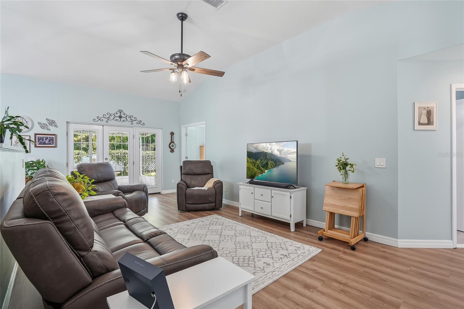 BRADEN RIVER LAKES - Residential