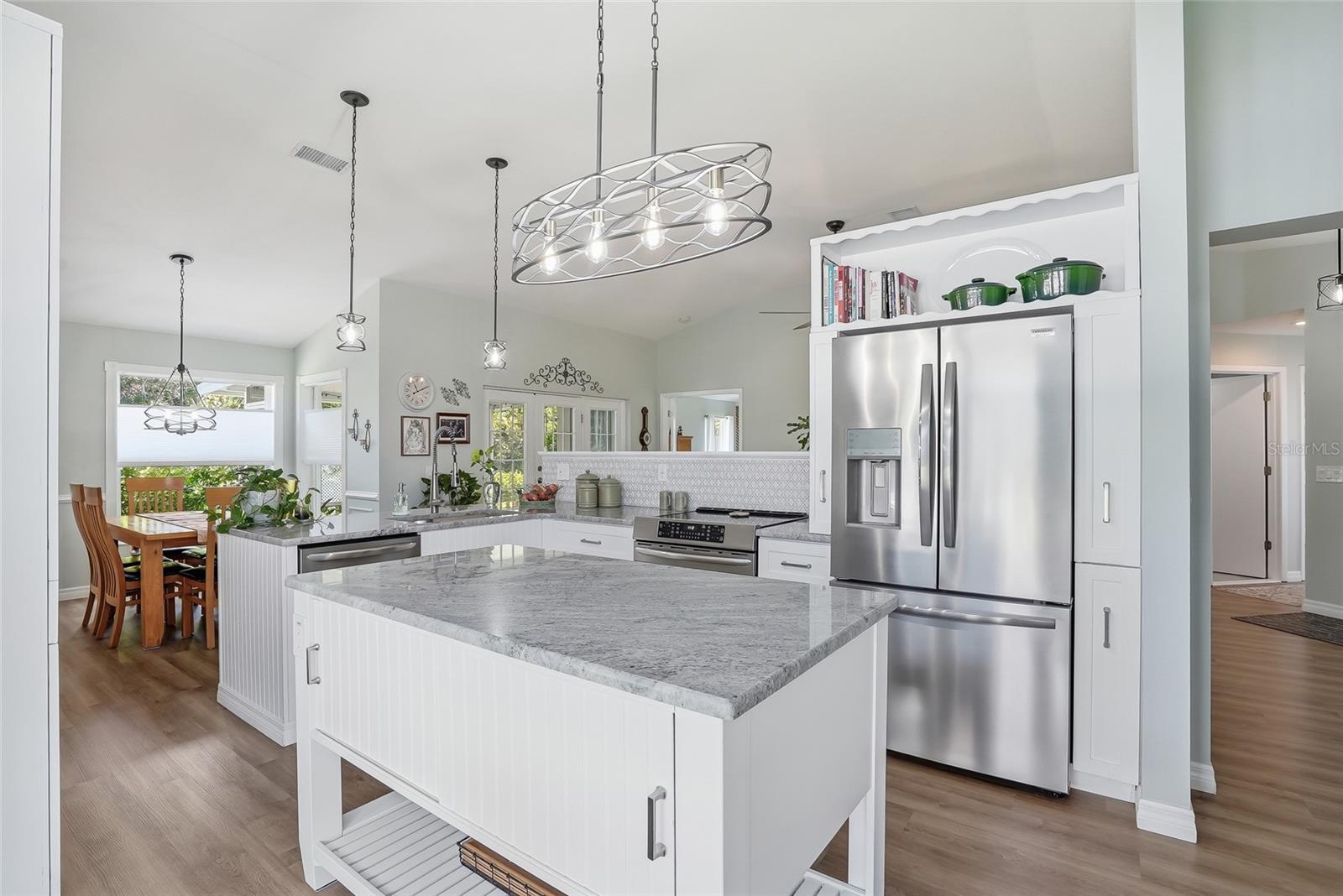 BRADEN RIVER LAKES - Residential