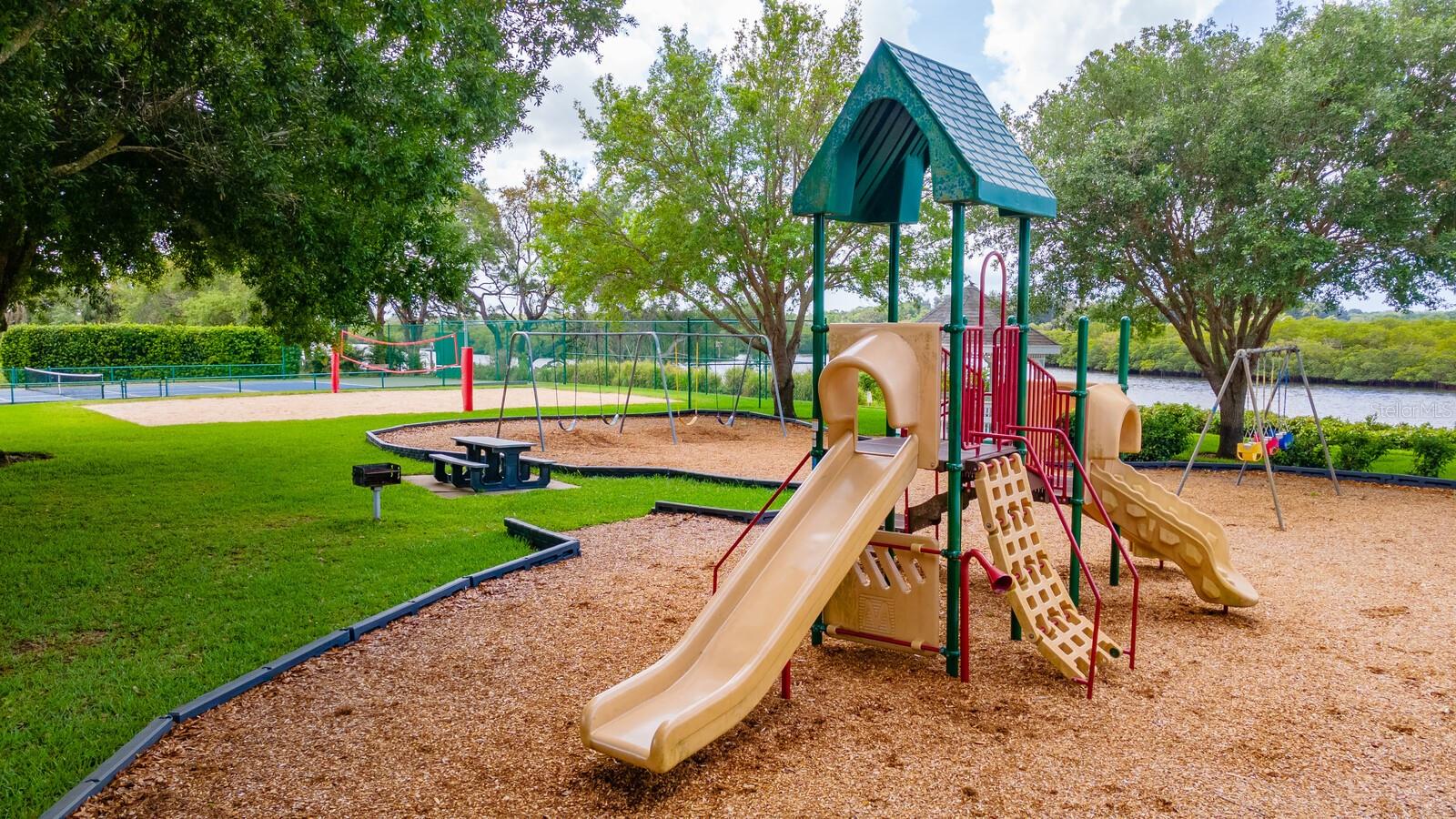 BRADEN RIVER LAKES - Residential