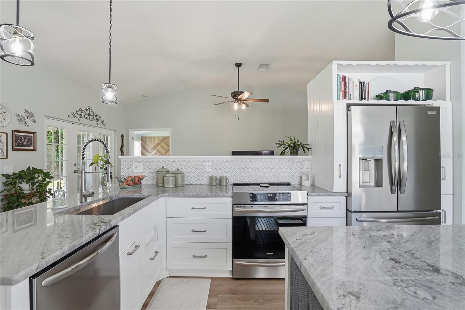 BRADEN RIVER LAKES - Residential