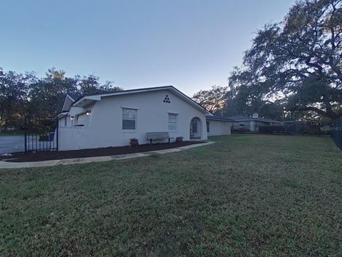 A home in LONGWOOD