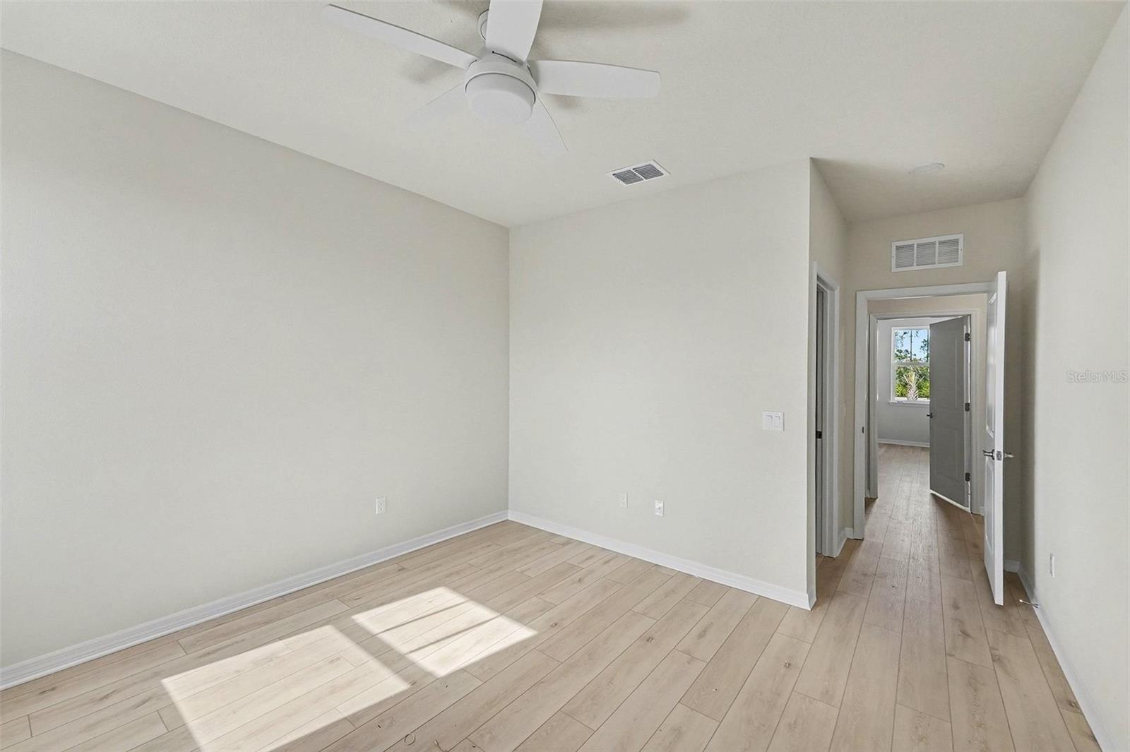 SUMMERSET VILLAS - Residential Lease