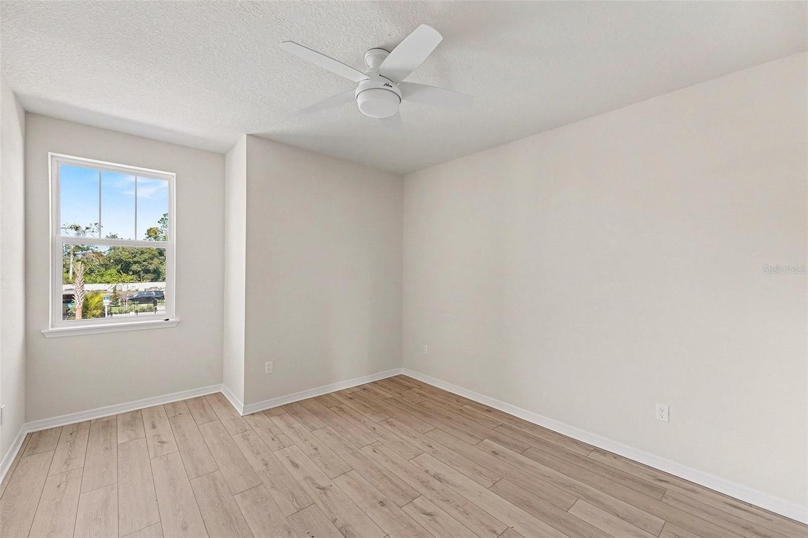 SUMMERSET VILLAS - Residential Lease