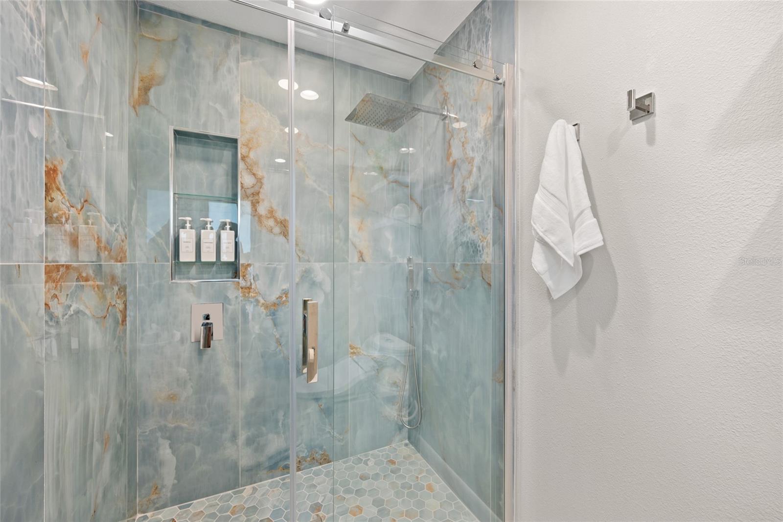 HIGHLAND LAKES UNIT TWENTY EIGHT - Residential