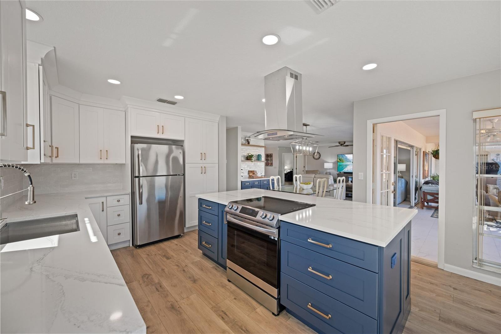 HIGHLAND LAKES UNIT TWENTY EIGHT - Residential