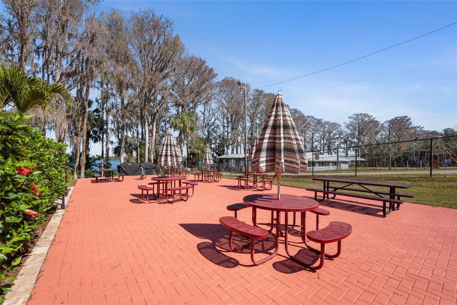 HIGHLAND LAKES UNIT TWENTY EIGHT - Residential