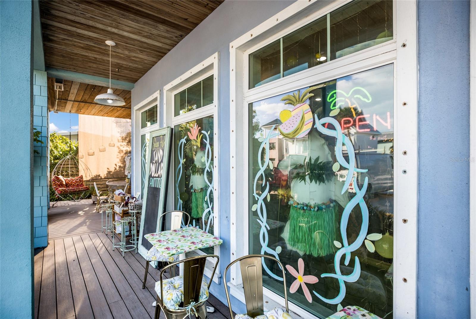 LUANA ISLES - Residential