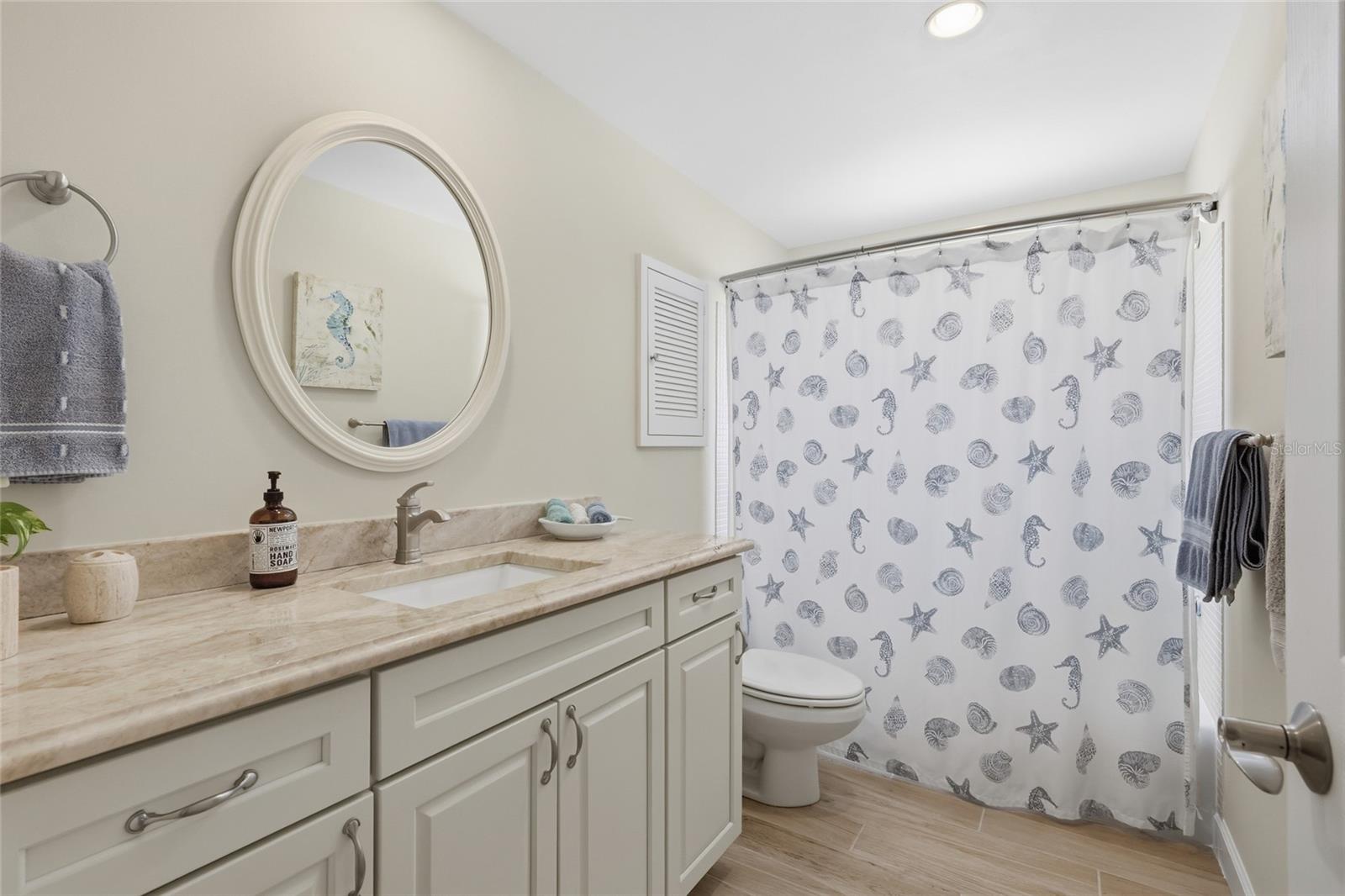 LUANA ISLES - Residential