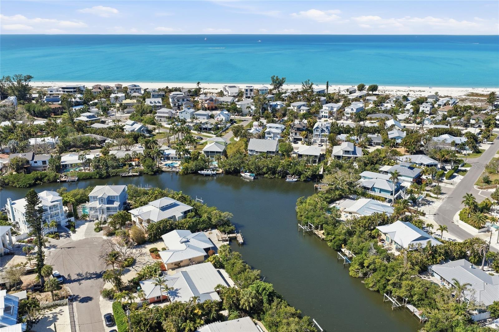 LUANA ISLES - Residential