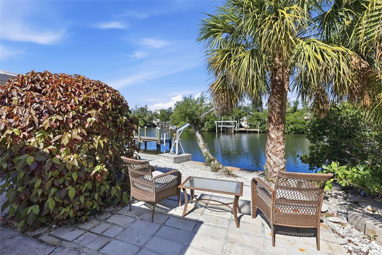 LUANA ISLES - Residential