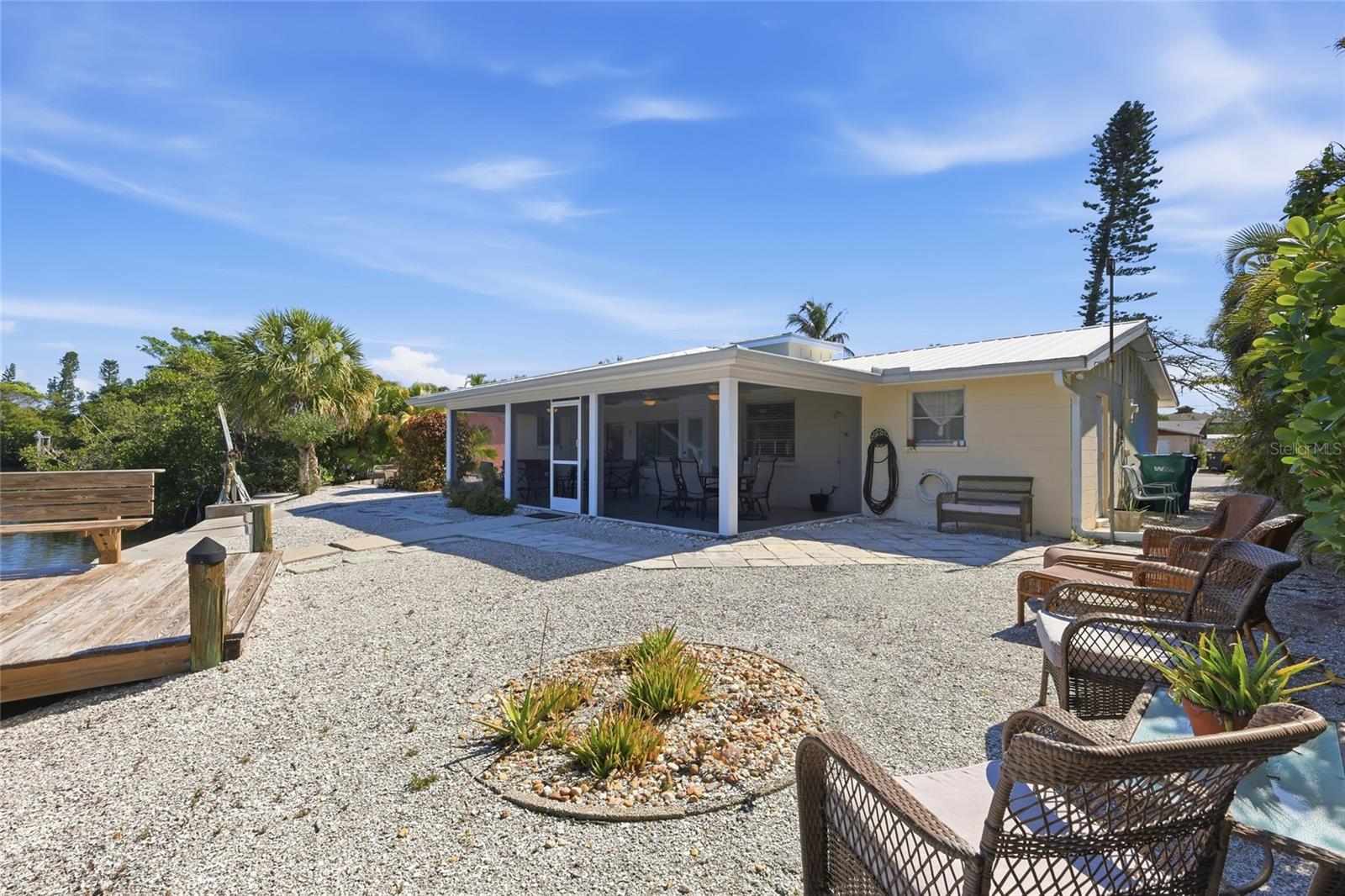 LUANA ISLES - Residential