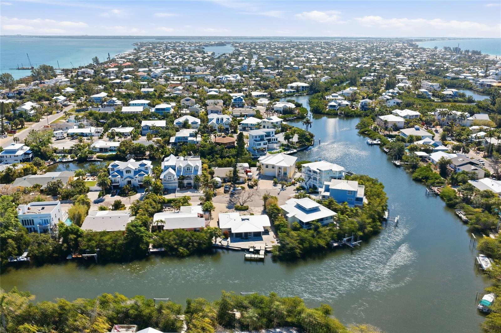 LUANA ISLES - Residential