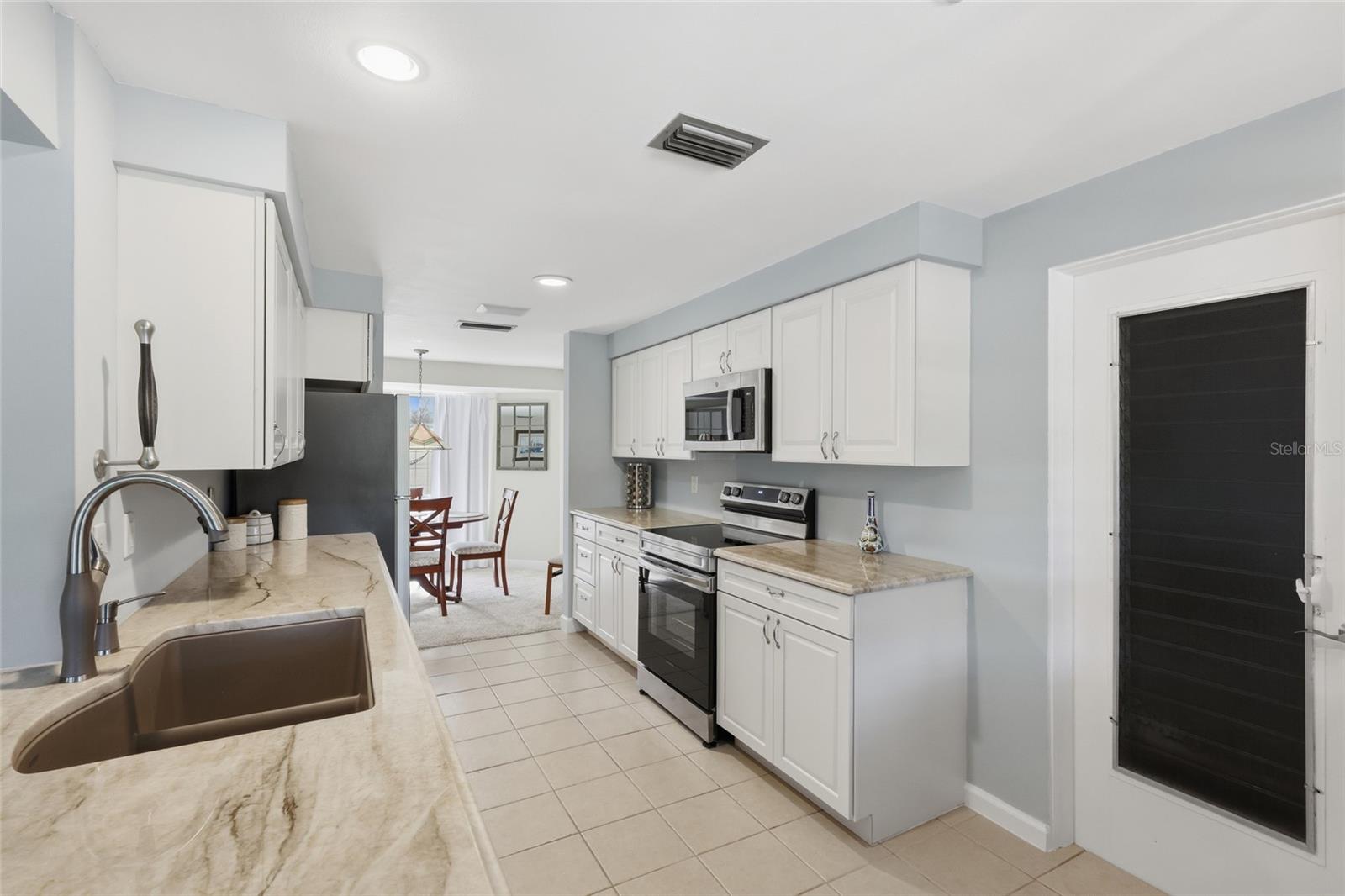 LUANA ISLES - Residential