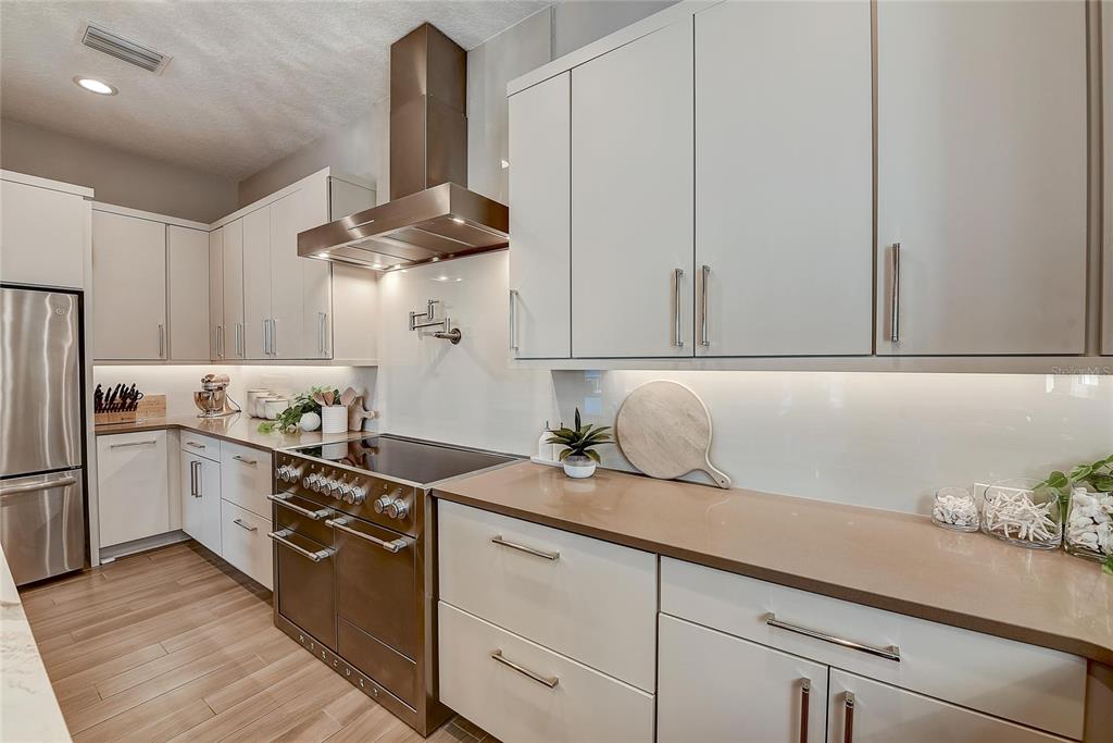 6626 SURFSIDE BLVD - Residential