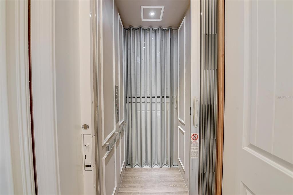 6626 SURFSIDE BLVD - Residential