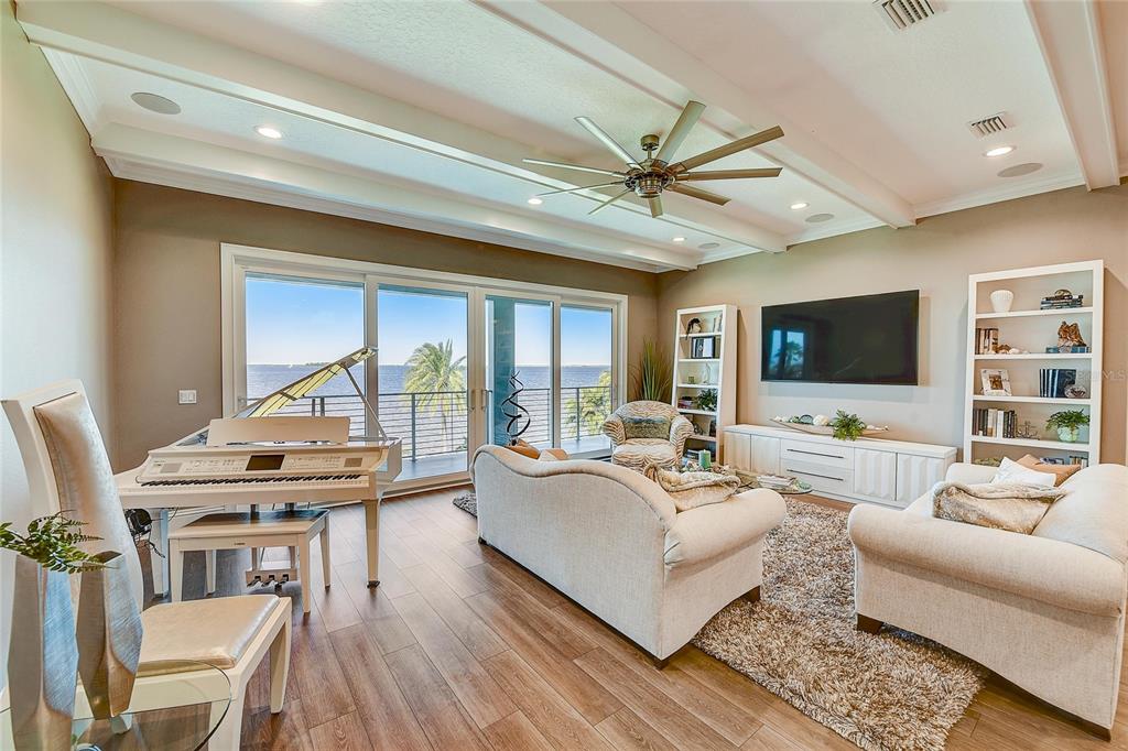 6626 SURFSIDE BLVD - Residential