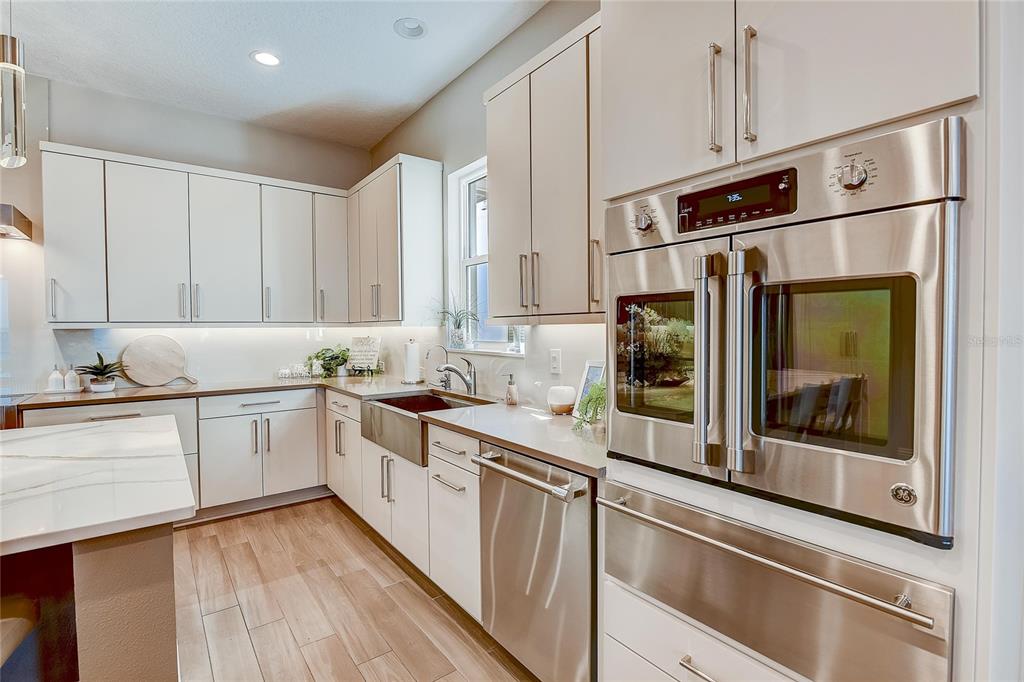 6626 SURFSIDE BLVD - Residential