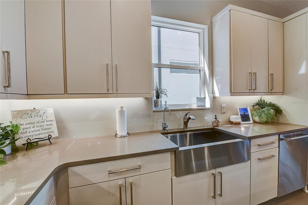 6626 SURFSIDE BLVD - Residential