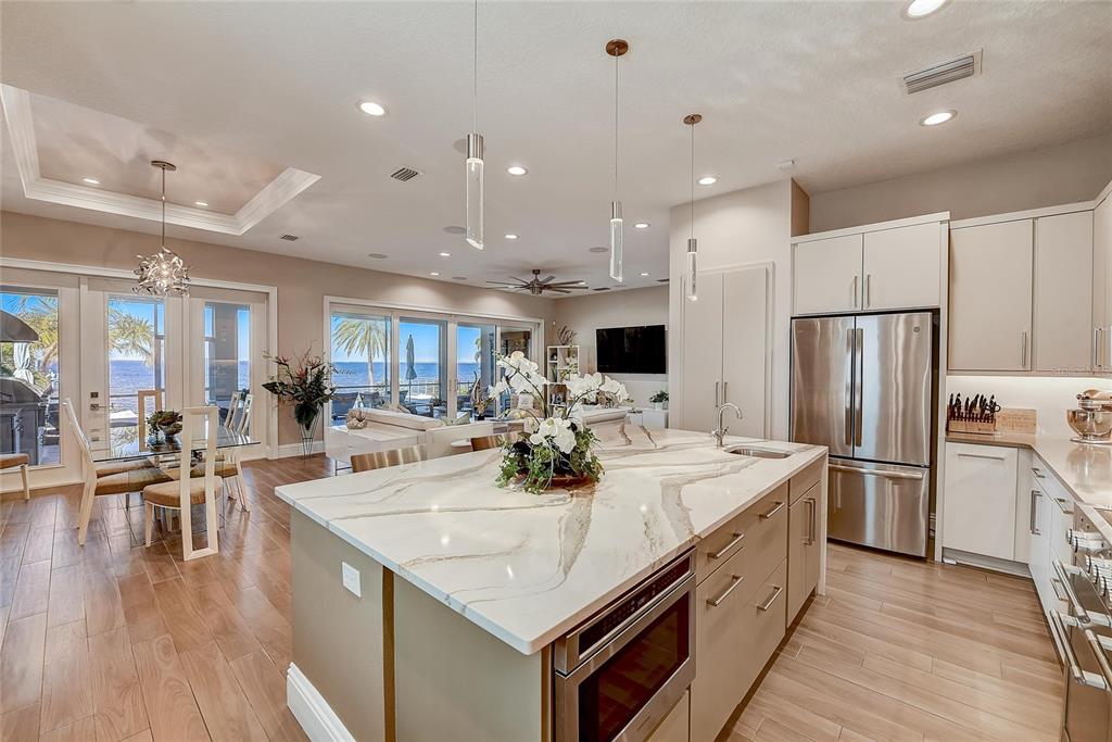 6626 SURFSIDE BLVD - Residential