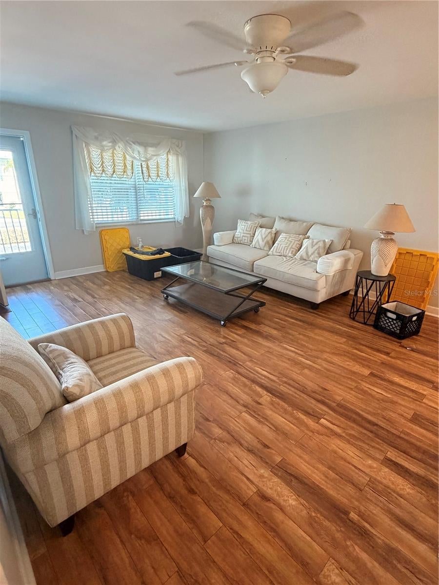 1893 SHORE DR. DRIVE S 216