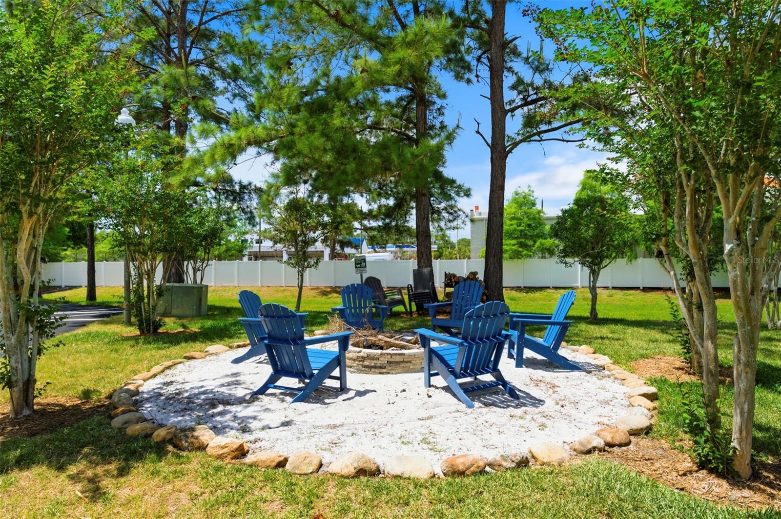 TANGLEWOOD TWNHMS - Residential