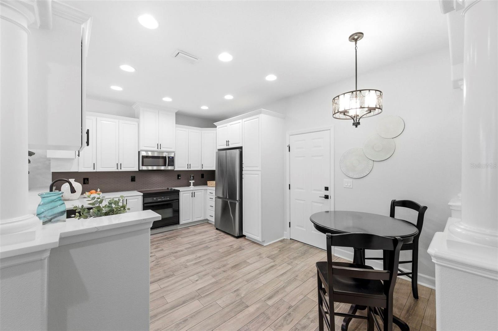 TANGLEWOOD TWNHMS - Residential