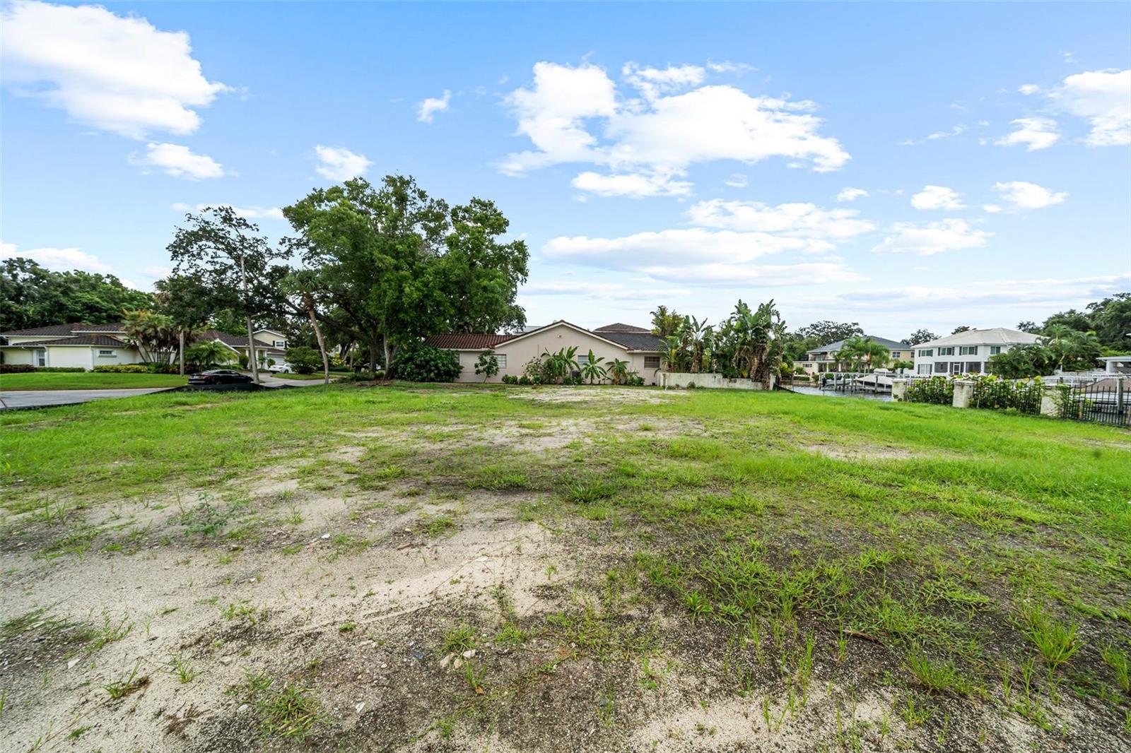 BEACH PARK ISLE SUB - Land